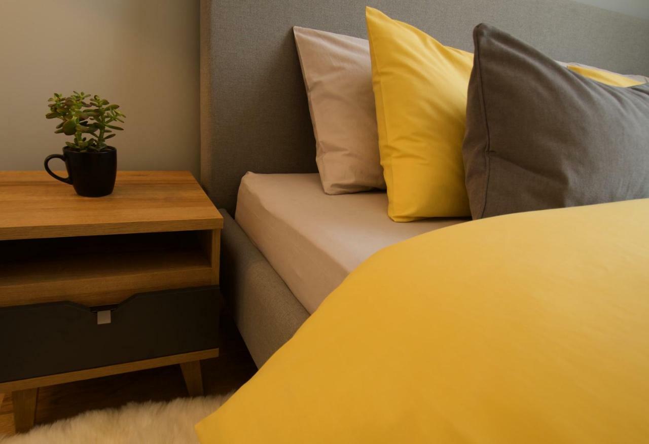 Riga A New Designed Cosy Family Apartment Exterior photo